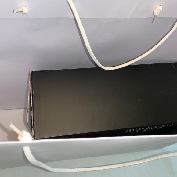 [SOLD] NWT Jordan 5 Retro P51 Camo. - Picture 6 of 6